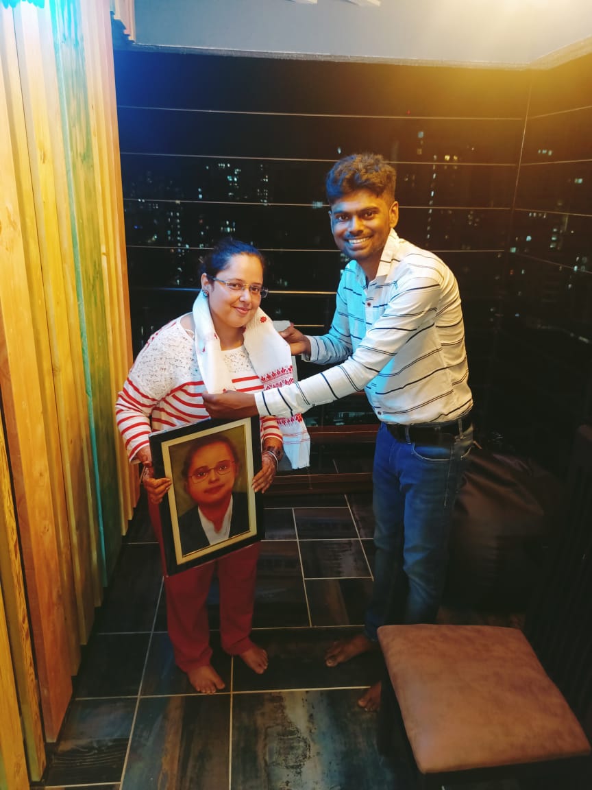Honoured with portrait & shawl by devoted student